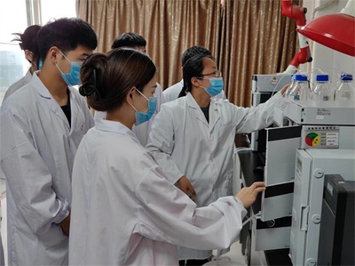 河南質量工程職業學院食品檢測中心 以技術研發與試驗創新，為地方經濟社會高質量發展注入新動能